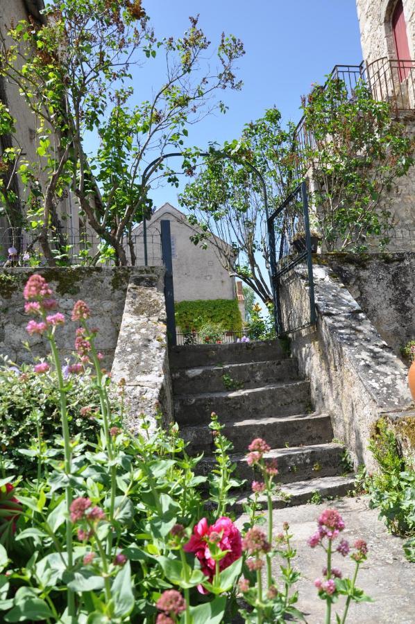 La Maison Du Prince De Conde Charroux-dʼAllier Exterior foto