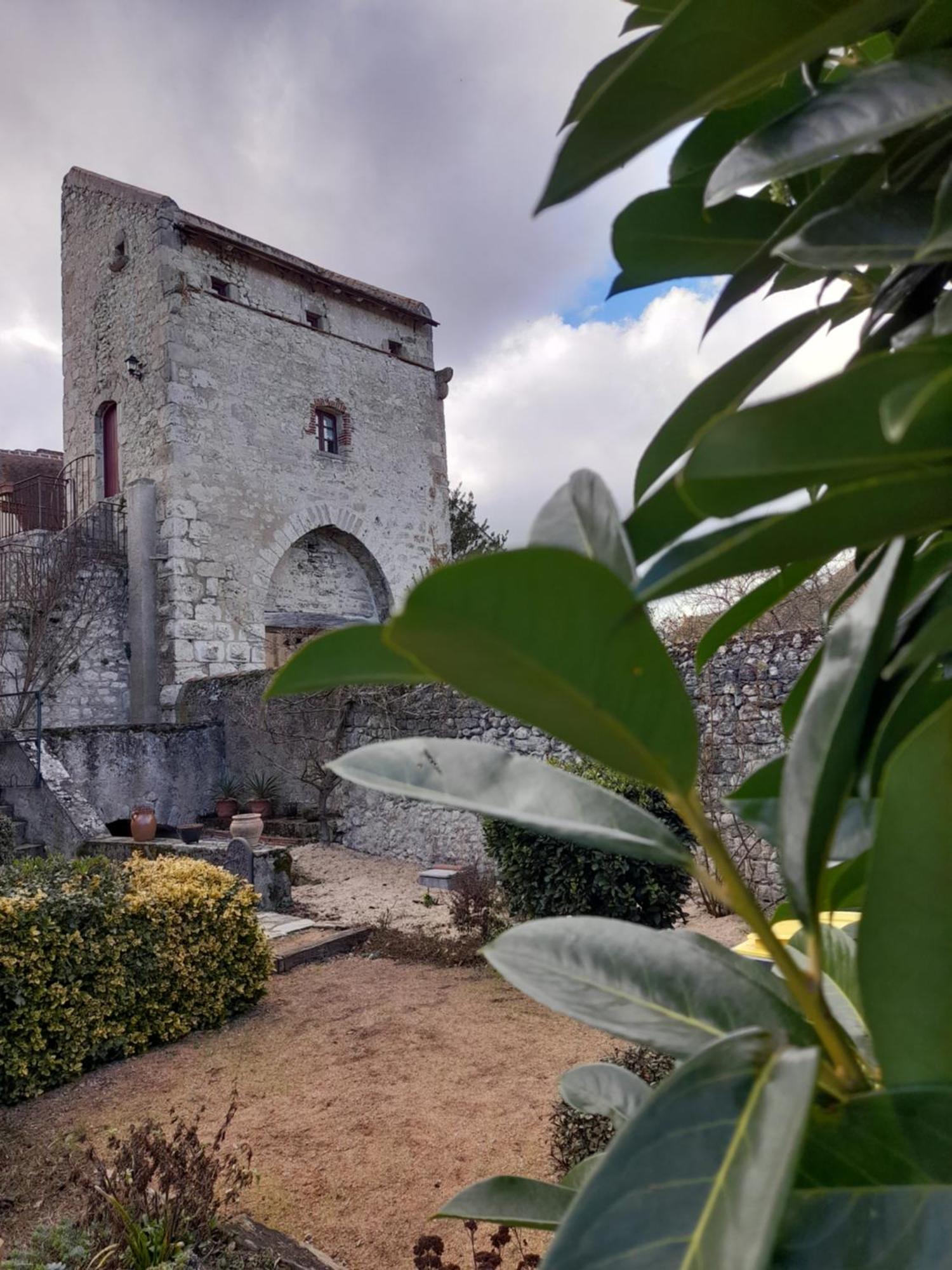 La Maison Du Prince De Conde Charroux-dʼAllier Exterior foto