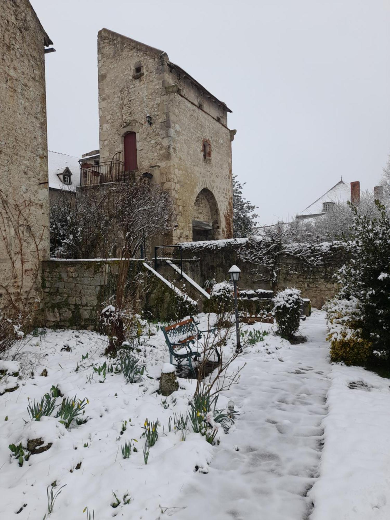 La Maison Du Prince De Conde Charroux-dʼAllier Exterior foto